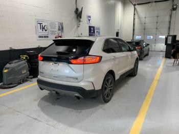 Image 3 2019 FORD EDGE