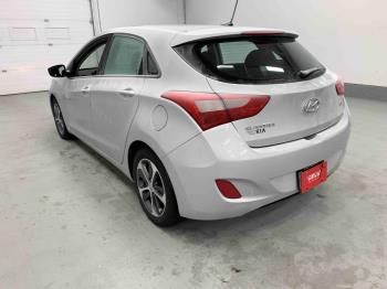 Image 4 2017 HYUNDAI ELANTRA GT