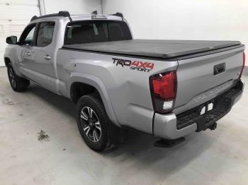 Image 4 2018 TOYOTA TACOMA