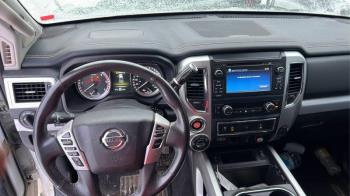 Image 7 2017 NISSAN TITAN